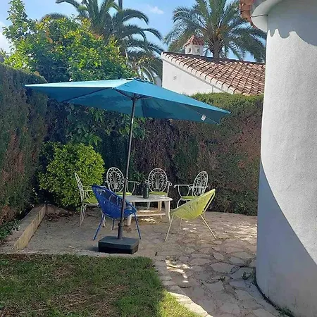 2 Bedrooms House With Shared Pool Terrace And Wifi At 2 Km Away From The Beach Holiday home