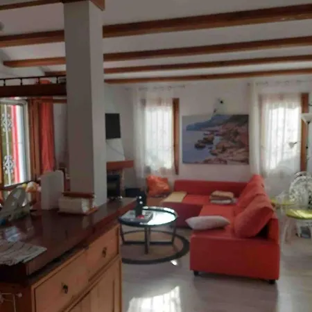 Holiday home 2 Bedrooms House With Shared Pool Terrace And Wifi At 2 Km Away From The Beach *