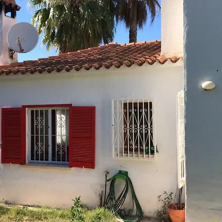 Dom wakacyjny 2 Bedrooms House With Shared Pool Terrace And Wifi At 2 Km Away From The Beach